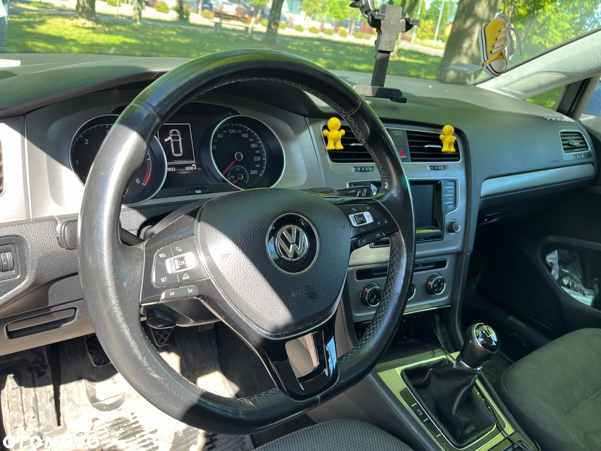 Volkswagen Golf VI 1.6 TDI BlueMot Comfortline - 12