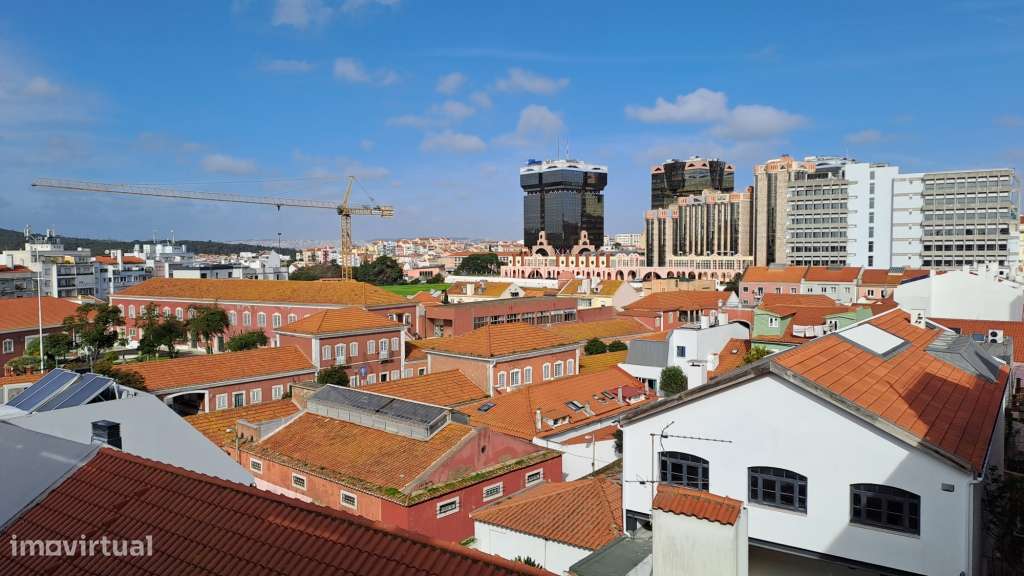 T1 mobilado e equipado. Varandas e vidros-duplos. Elevador. Cp Ourique - Grande imagem: 2/10