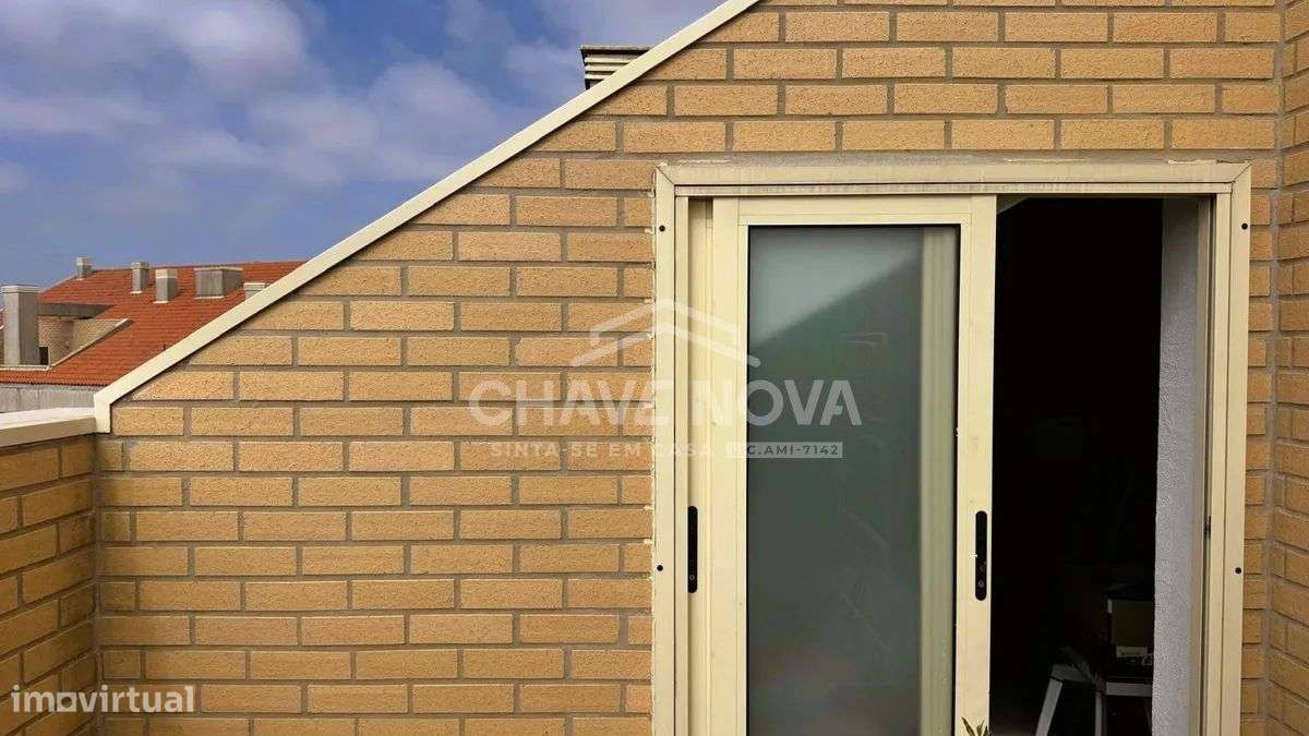 T2+1 Duplex c/ Terraço e Solário em Canidelo-29