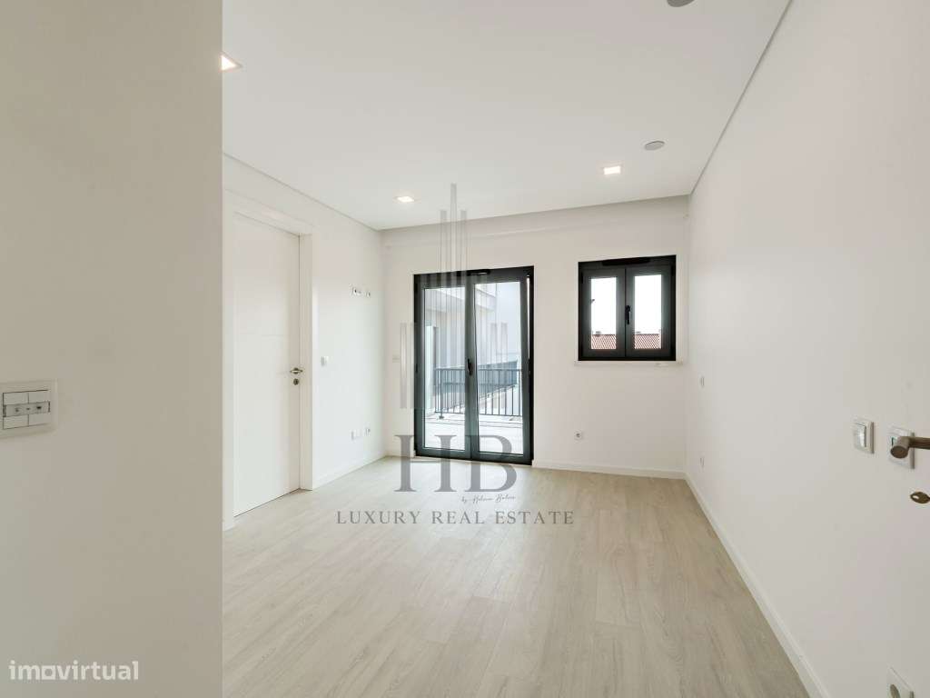 Apartamento T2 com Rooftop Privado, Piscina e Vista Panorâmica-20