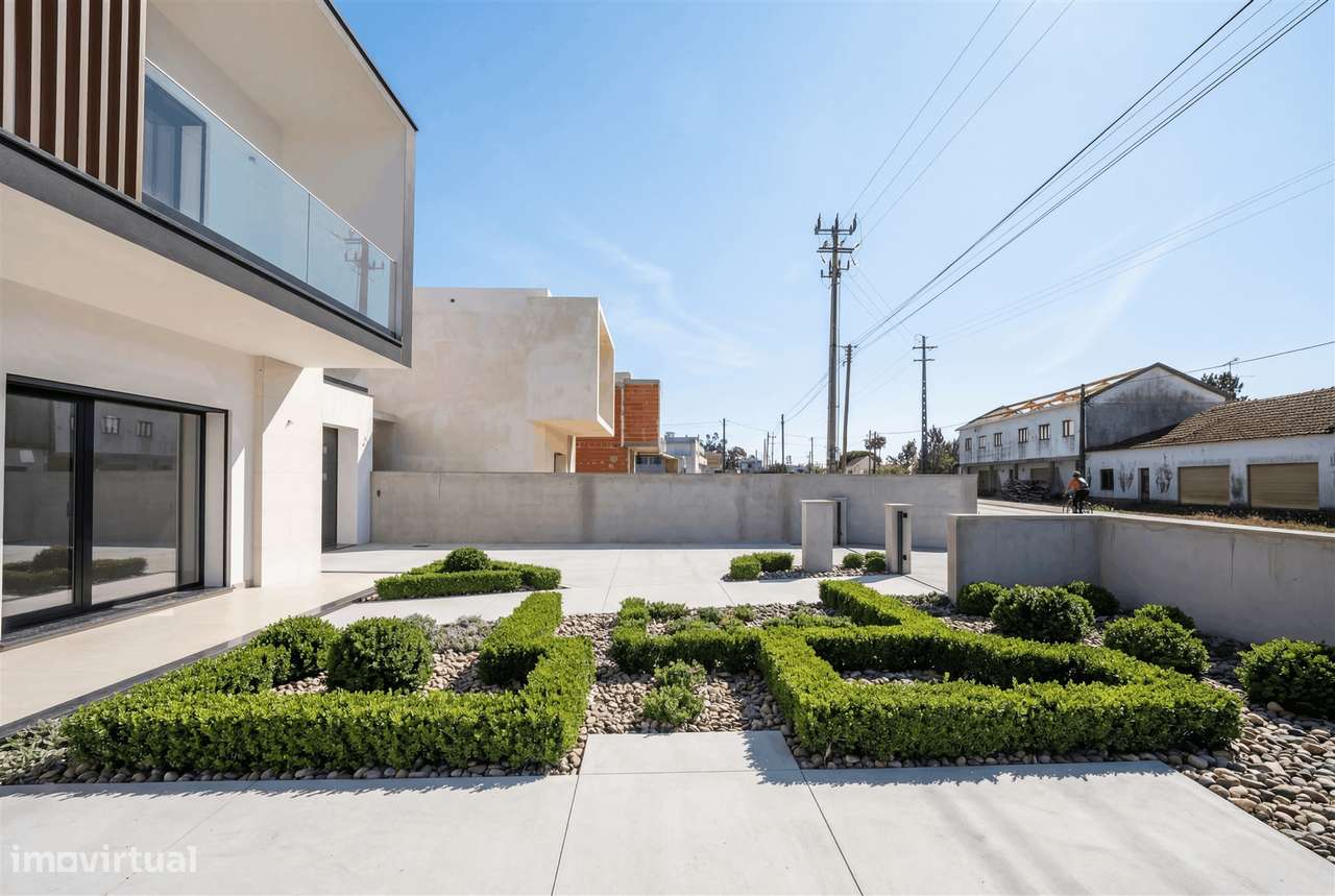 Moradia T4 NOVA em Maceira, Leiria-7