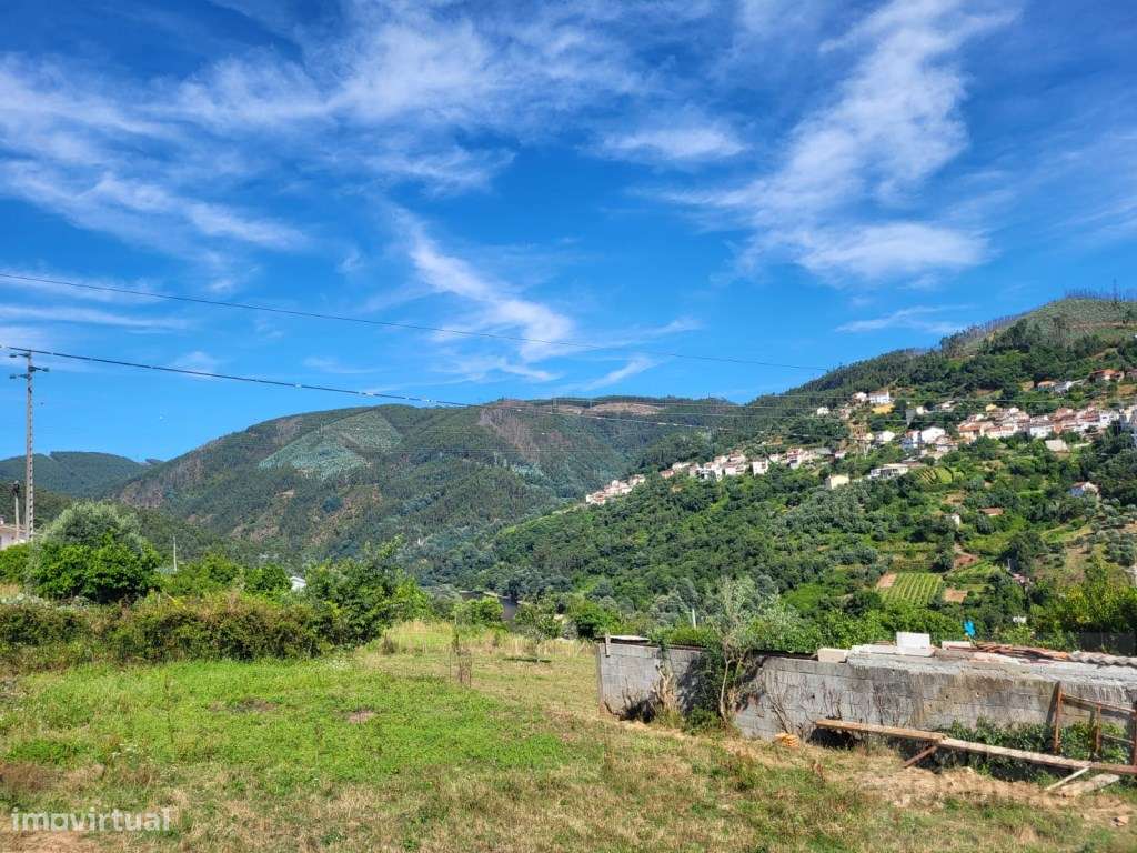 Lote de terreno de 900m2 com vistas de rio - Grande imagem: 3/8