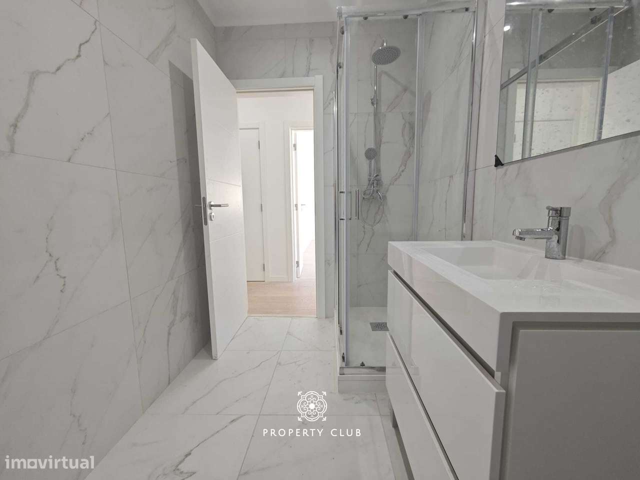 T3 em fase de remodelação na Damaia-19