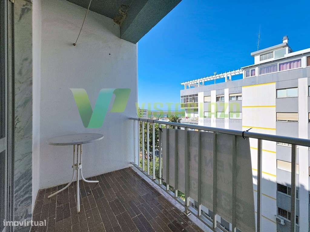 Apartamento T2 em Faro com Vista Rio ,Excelente Localização junto a...-18