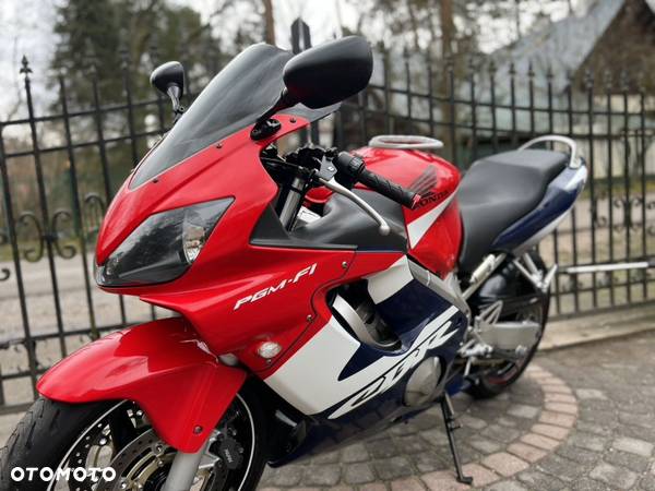 Honda CBR - 18