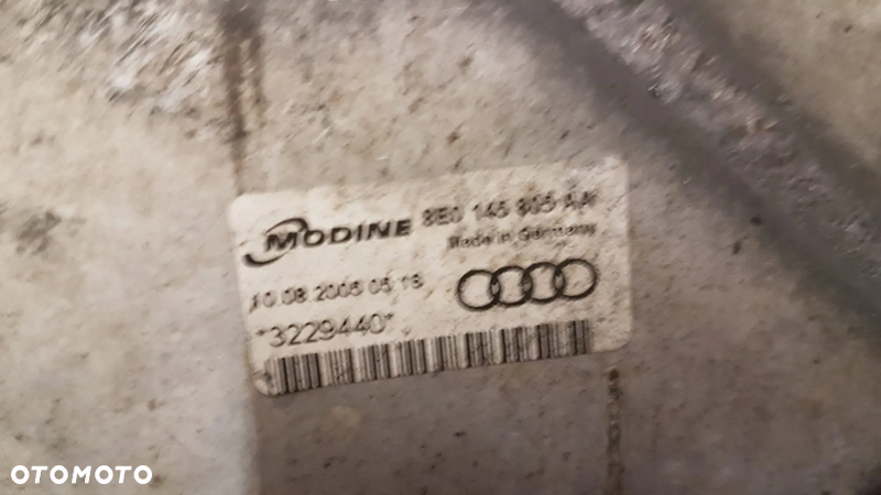 Audi A4 B7 OE 8E0145806M 8E0145805AA  intercooler chłodnica powietrza doładowującego - 3