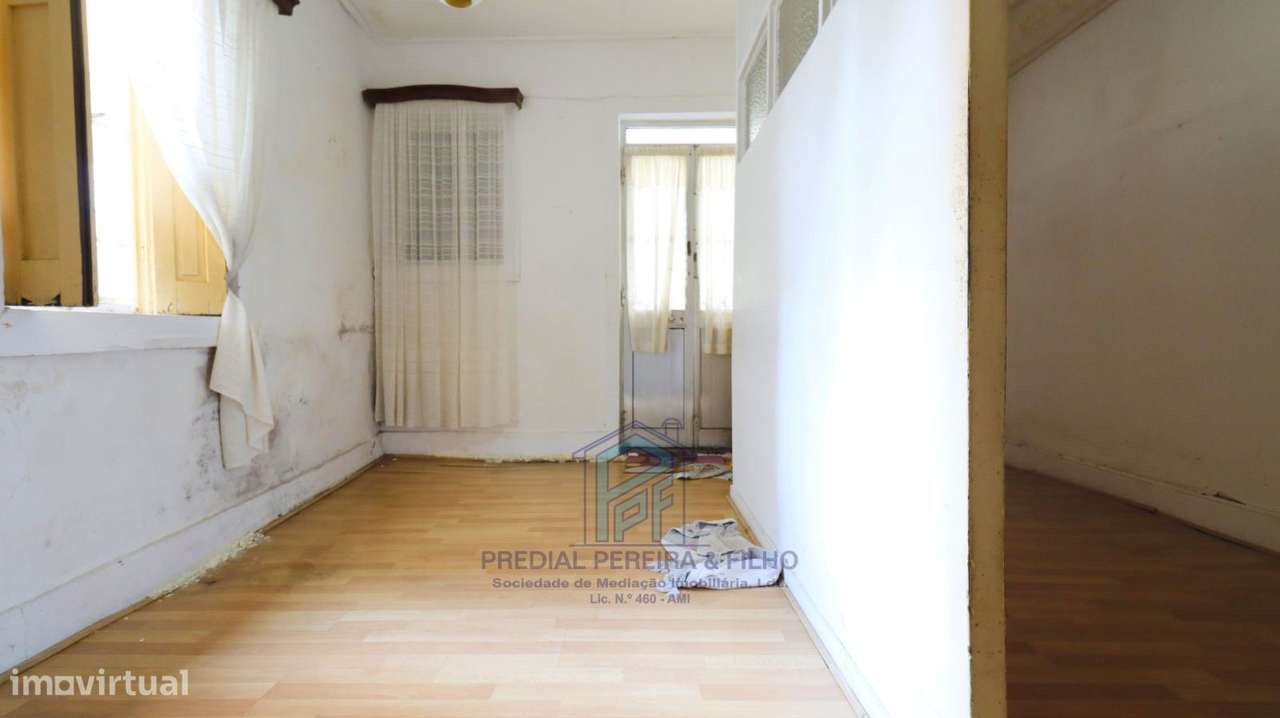 Moradia Térrea para restaurar - Rio Tinto / Areosa-7