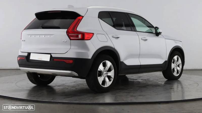 Volvo XC 40 1.5 T3 Momentum Geartronic - 5