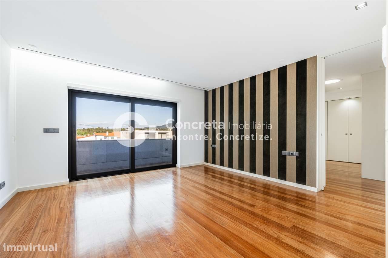 Moradia T3 com piscina interior em Tamel S. Veríssimo, Barcelos-17