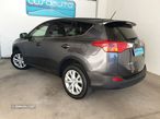 Toyota RAV4 2.2 D-4D Exclusive - 11