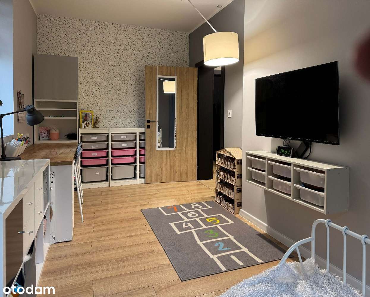 Duży dom do zamieszkania lub na działalność-11