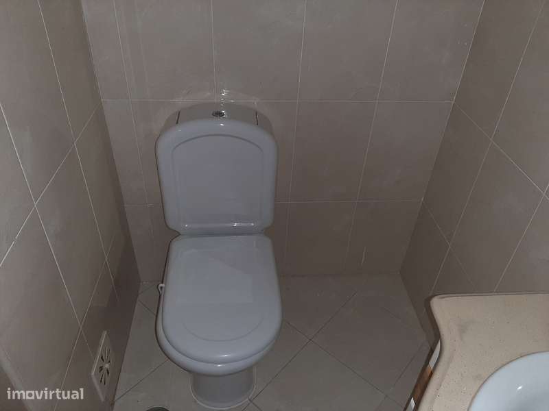 IMÓVEL ARRENDADO ATÉ MARÇO 2026  Apartamento T3-21