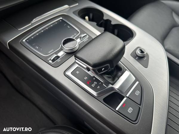 Audi Q7 3.0 ultra TDI Quattro Tiptronic - 7
