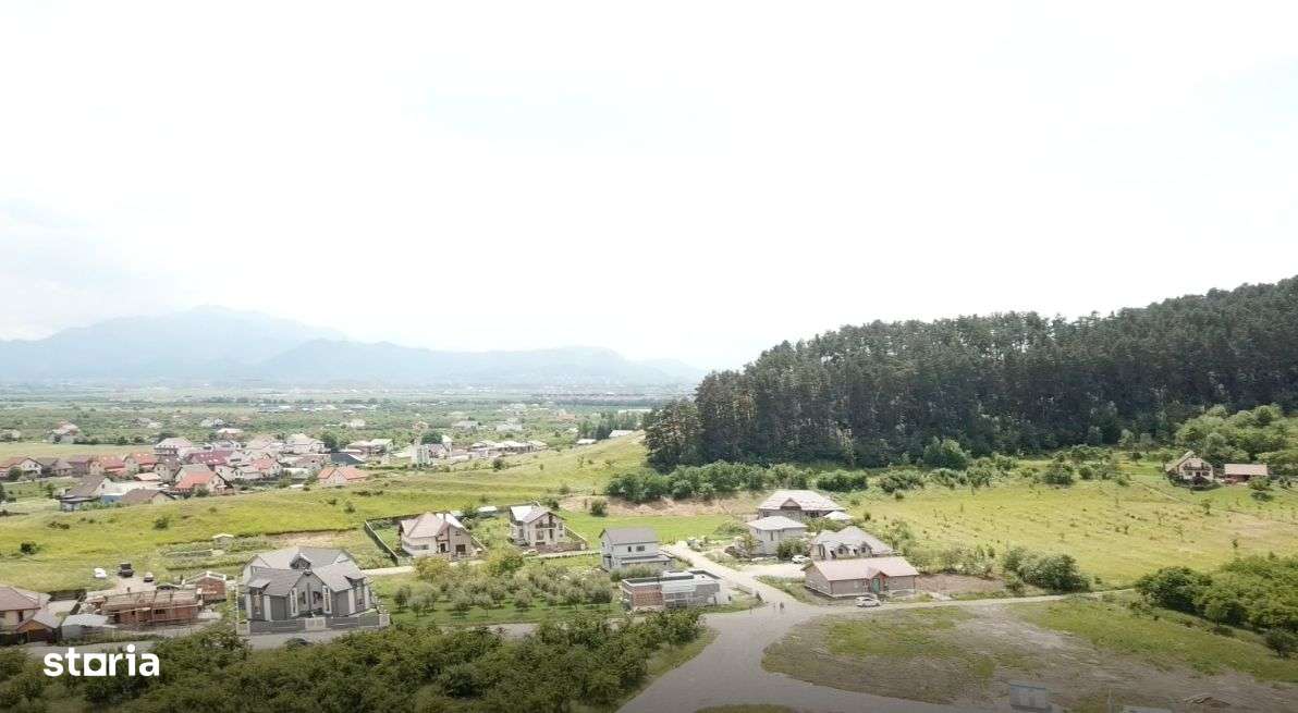 Vand teren intravilan Sanpetru la poalele Dealului Lempes-16