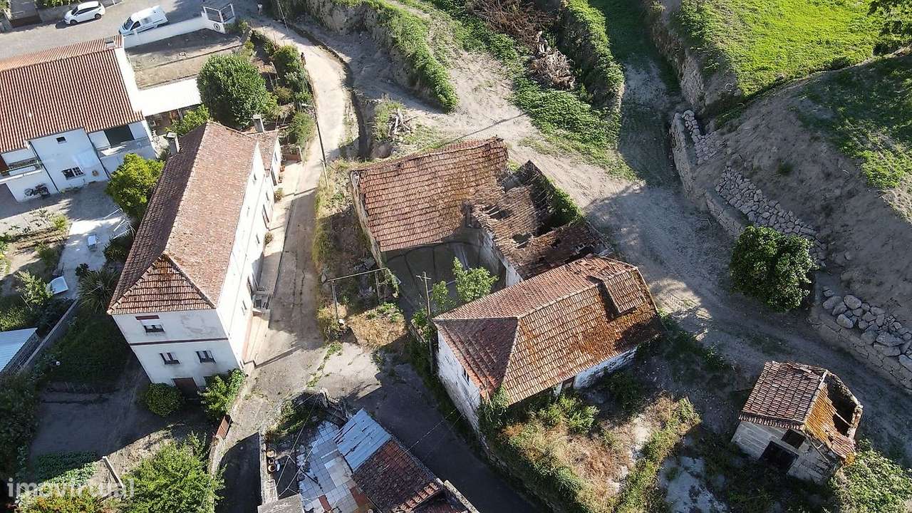 Moradia T2 para venda - Grande imagem: 2/11