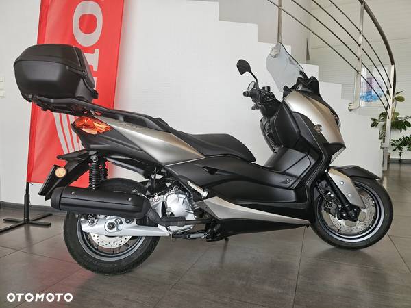 Yamaha X-max - 3