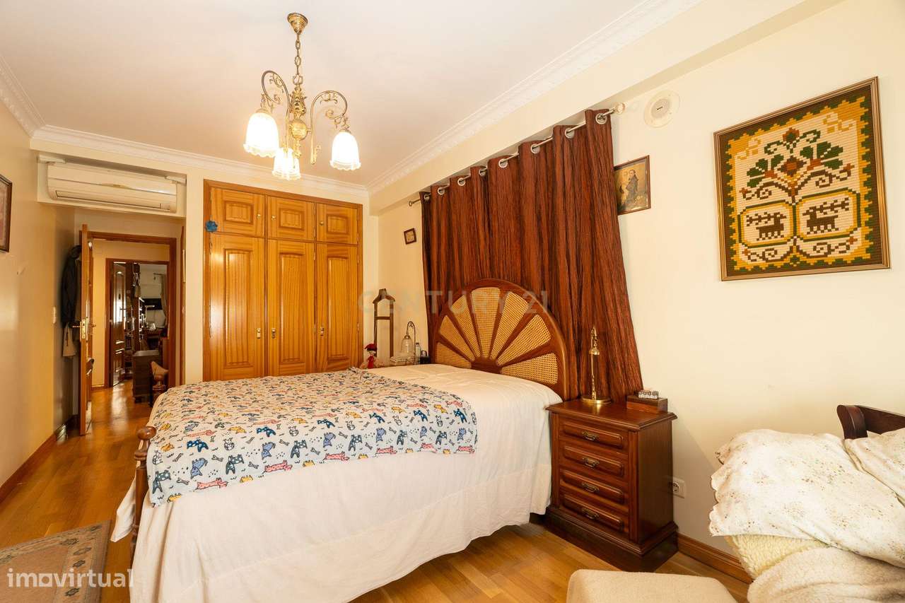 Fantástico T3, Na rua Abel Manta  em Odivelas-10