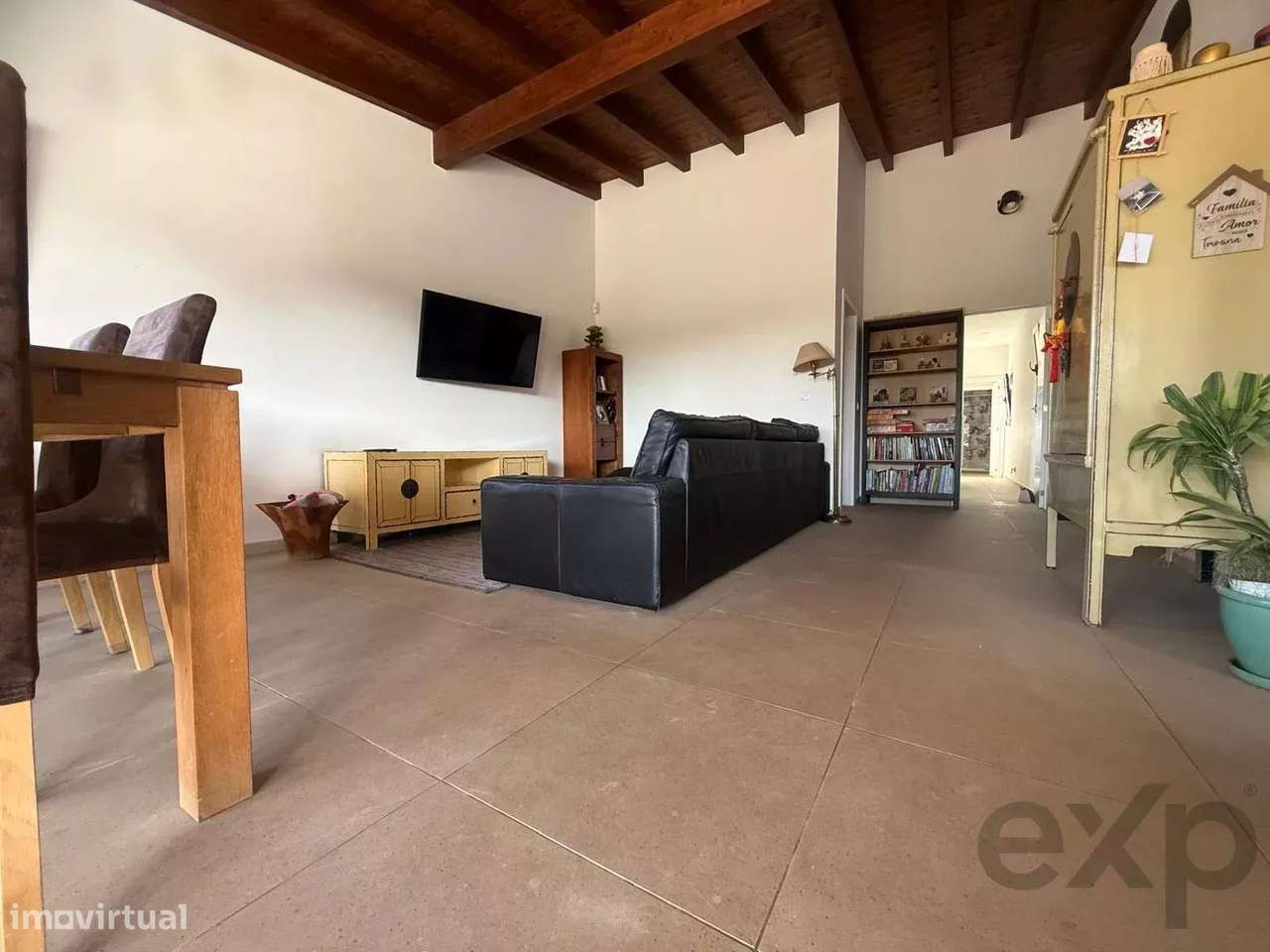 Villa no Algarve, renovada em 2023. 4 q, 2 c de banho, 108 m² em terr. - Grande imagem: 4/25