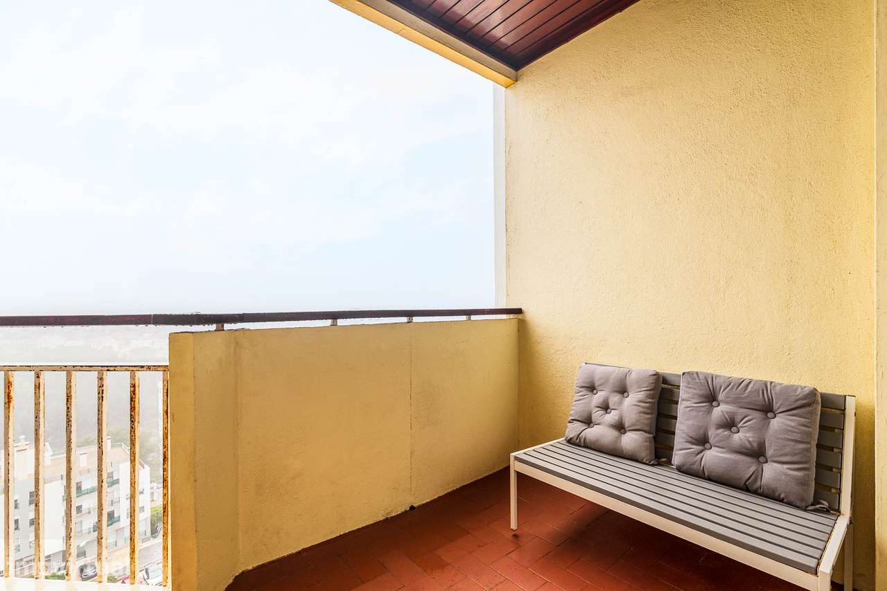 Estúdio T0 com licença AL - Cascais-17