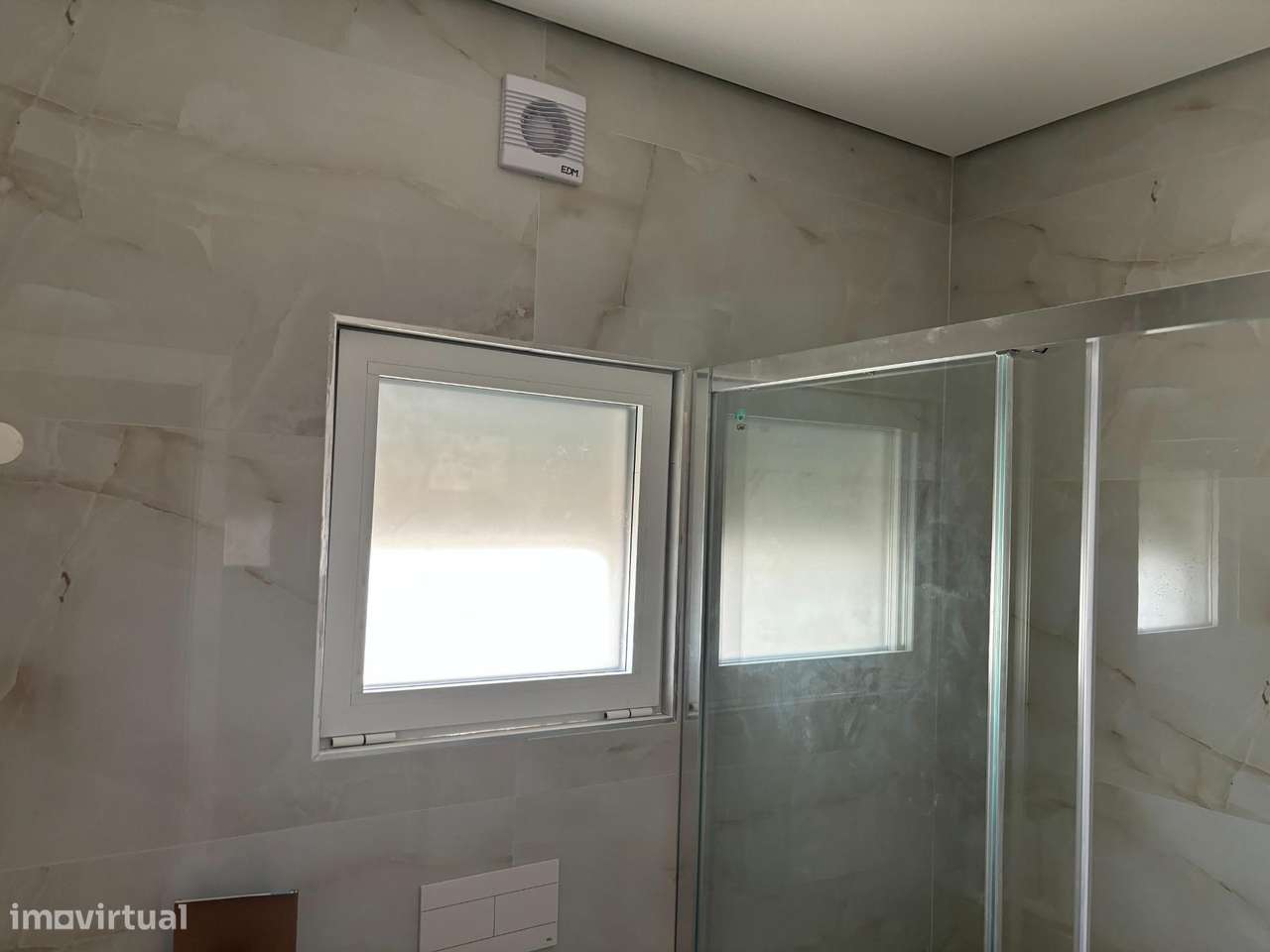 Moradia Térrea Geminada T1 em Fernão Ferro.-18
