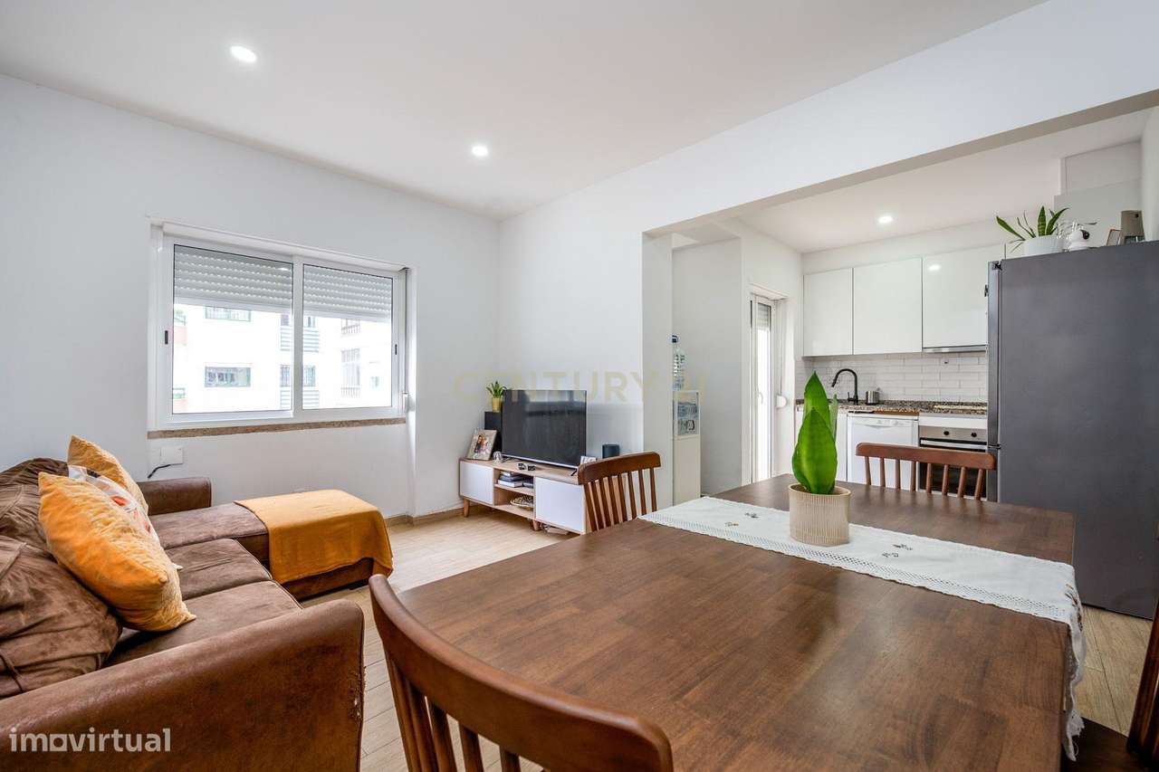 Apartamento T3, transformado em T2, completamente remodelado, no centr - Grande imagem: 5/19