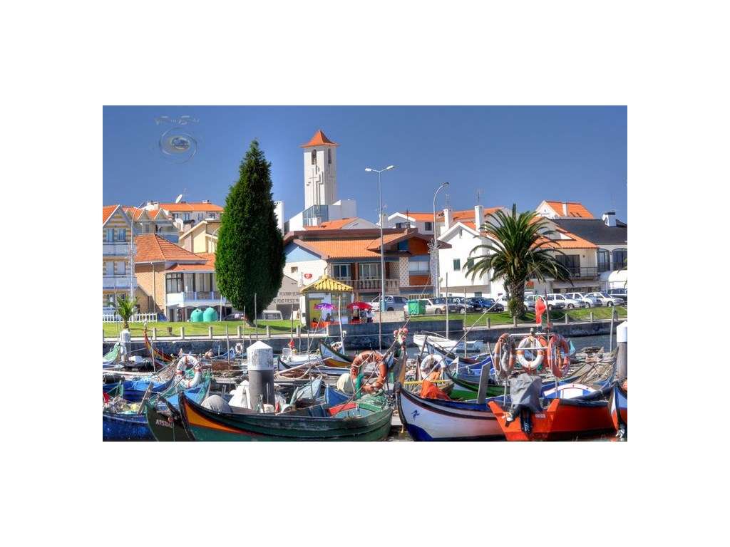 TERRENO COM LICENÇA DE CONSTRUÇÃO JÁ APROVADA PARA MORADIA TERREA T... - Grande imagem: 4/8