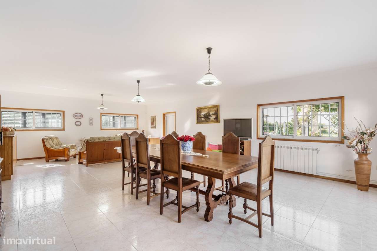 Moradia T3 com Piscina e Jardim em Galegos, Barcelos-21