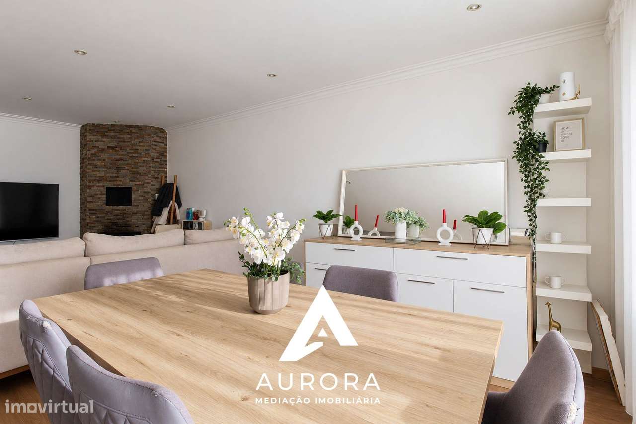 Moradia T3 em Lobão | Áreas amplas, terraço e garagem para três viatur-8