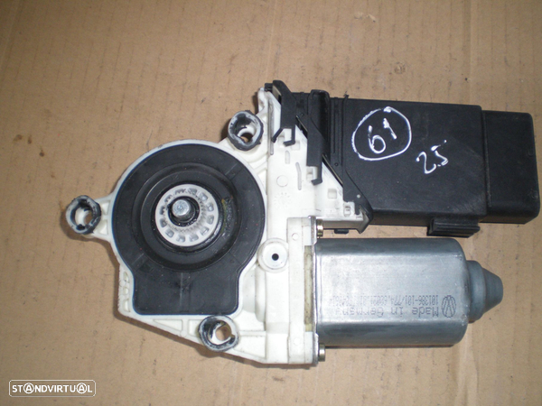 Motor Elevador Vidro 9776 101434 203 VW GOLF 4 2000 FD - 2