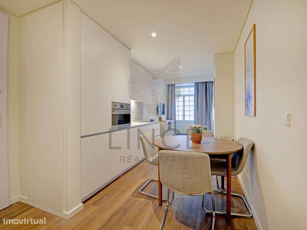 Apartamento T1 no centro do Porto em edifício histórico - Grande imagem: 5/22