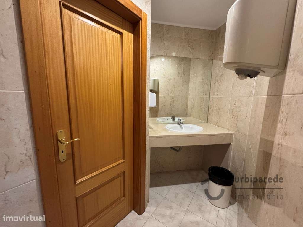 Escritório no Moinho das Antas totalmente remodelado-14