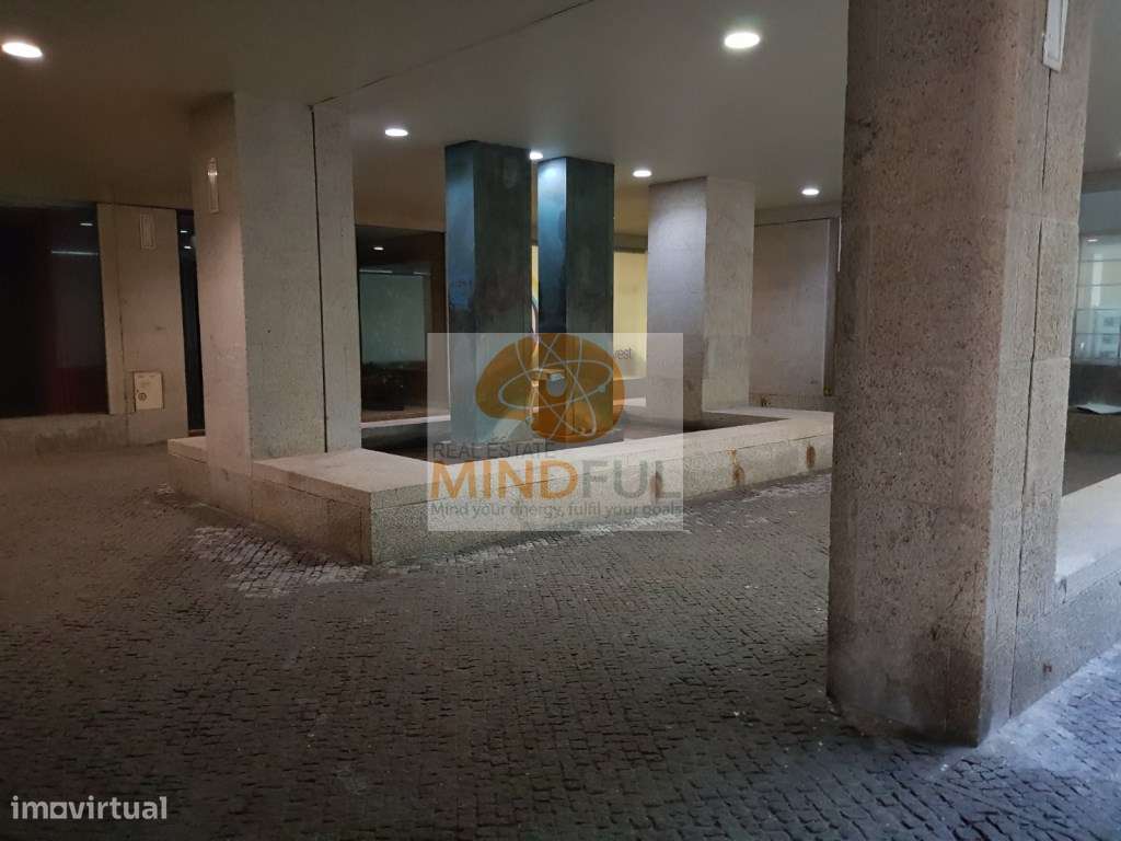 Para Investidores! Venda de Loja Renovada Arrendada por 10 anos, r/...-15