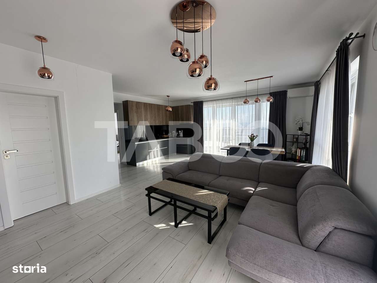 COMISION 0- Penthouse de vanzare in Doamna Stanca si terasa de 97 mp-2