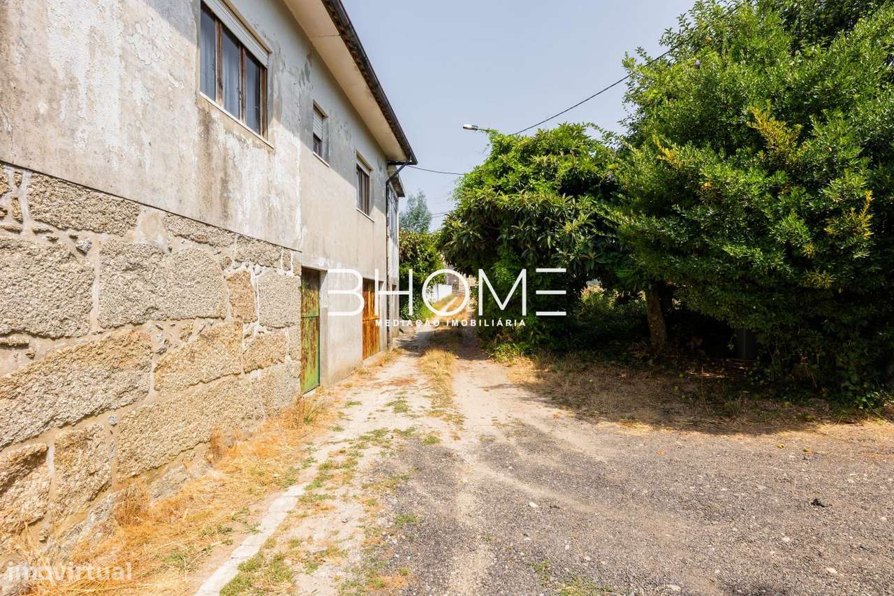 Moradia T4 c/ 670m2 de quintal + Terreno independente com 1.300m2-5