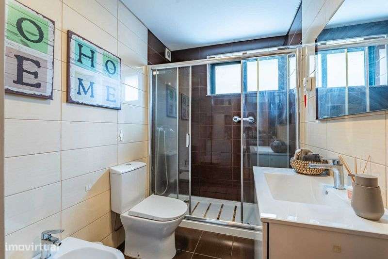 T3 Valongo com garagem fechada para 2 carros - Grande imagem: 4/12