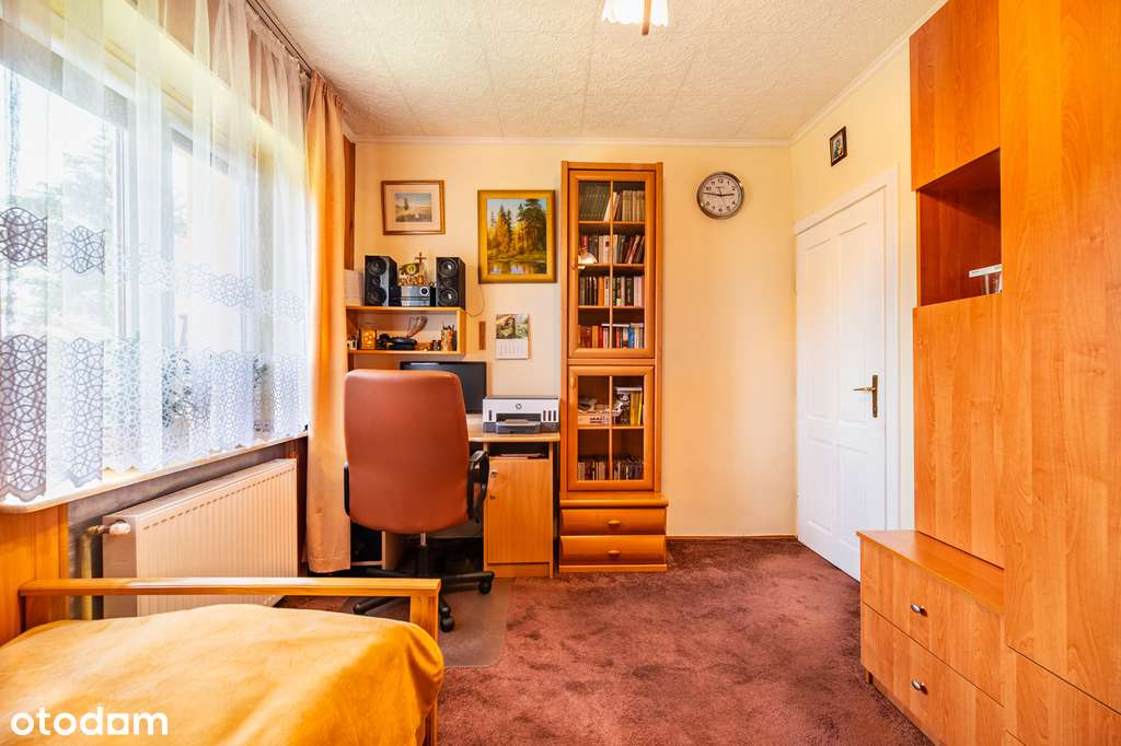 Dom z pięknym ogrodem w ścisłym centrum Brzozowa-17