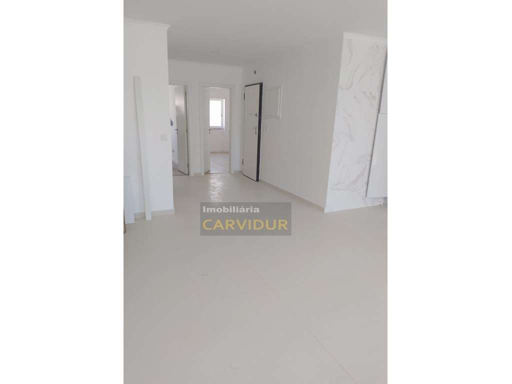 Lavradio T2 totalmente remodelado - Grande imagem: 3/21