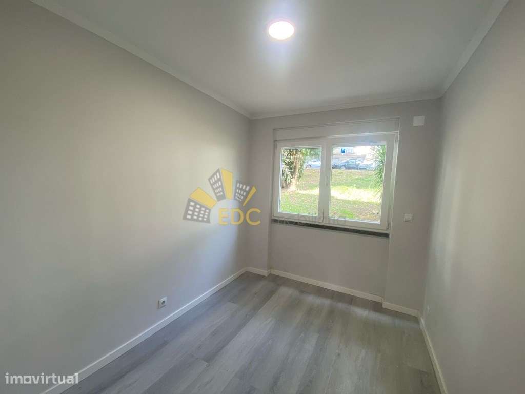 Apartamento T2 Totalmente Remodelado em zona Premium de Benfica | A...-14