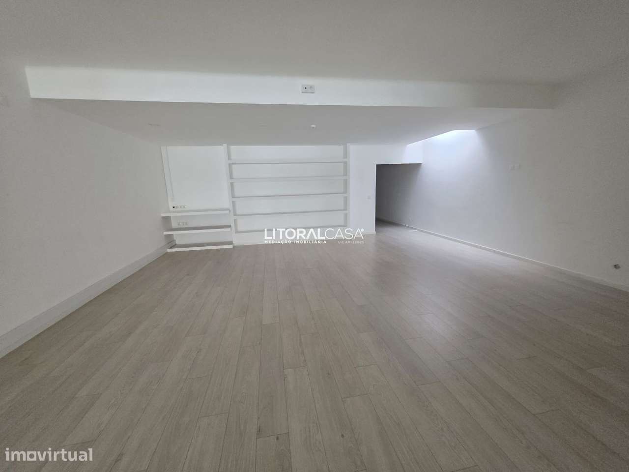 Loja para Comércio com 220 m2-13