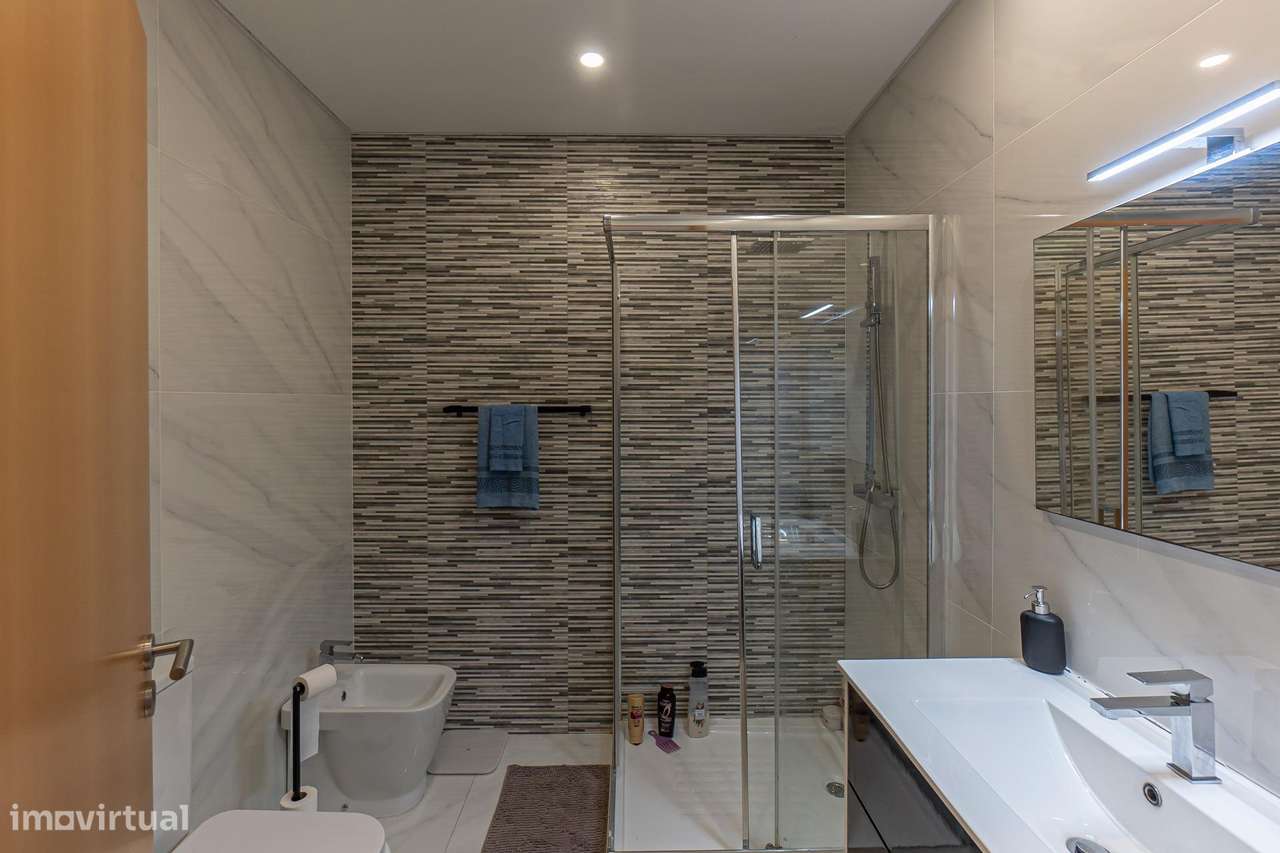 Moradia T3 em Lousada | Terraço e Garagem-13