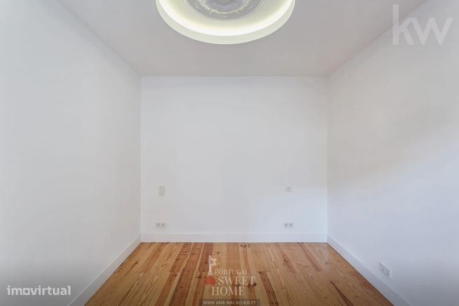 Apartamento T2 renovado com vista rio, em frente ao Panteão Nacional-32