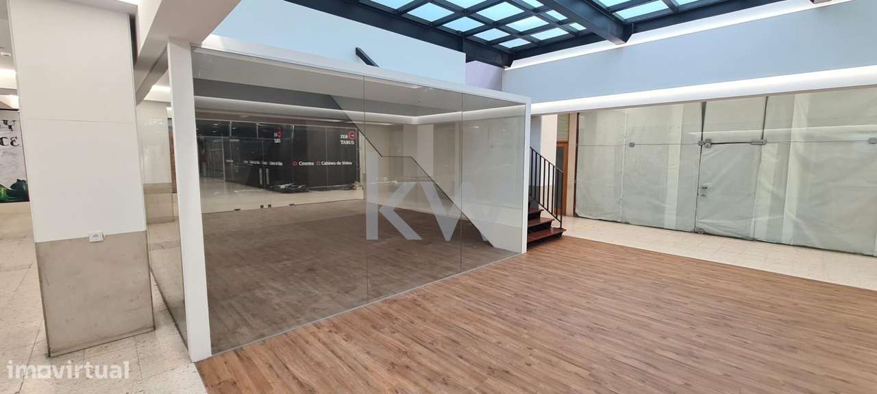 Escritório à Rotunda da Boavista. Grande oportunidade! Possibilidade d - Grande imagem: 5/10