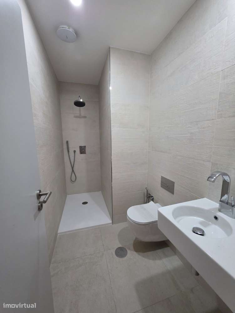 Apartamento T2 | Novo | Jardim Privativo | Batalha-5