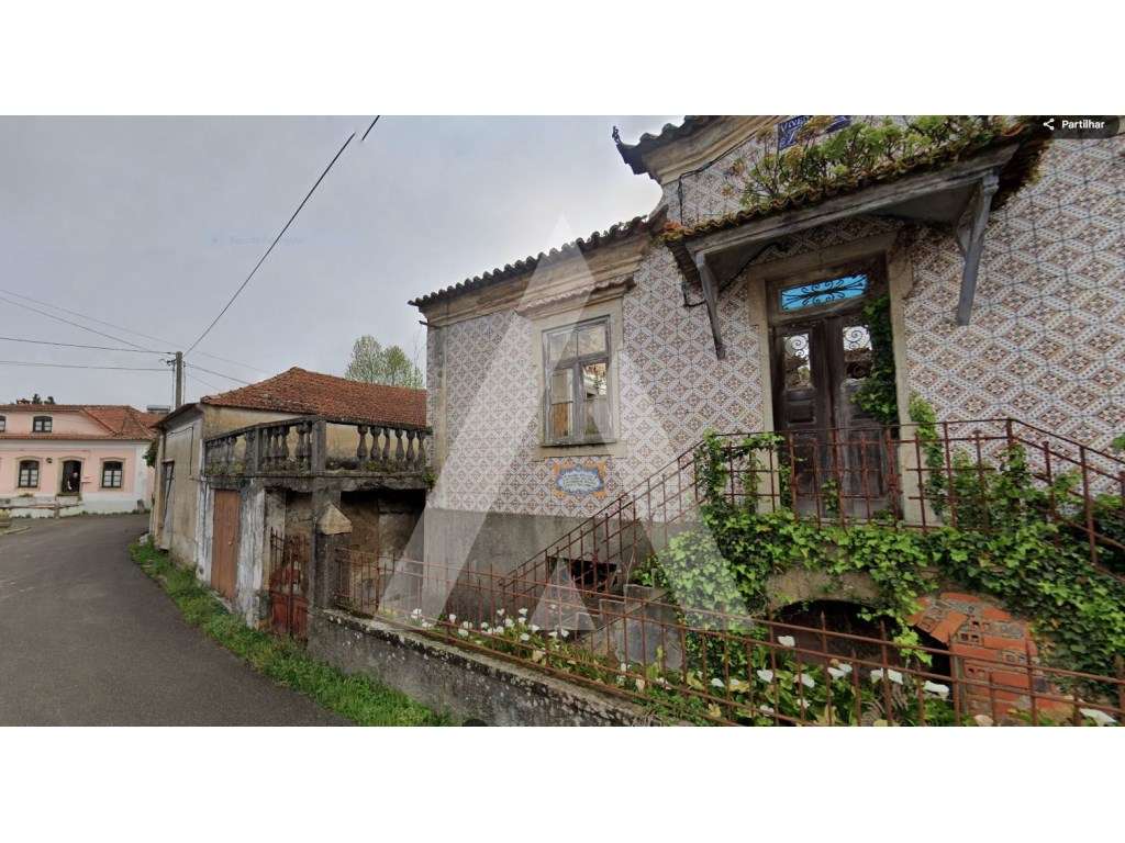 Moradia T9 para recuperar em Eixo. - Grande imagem: 5/11