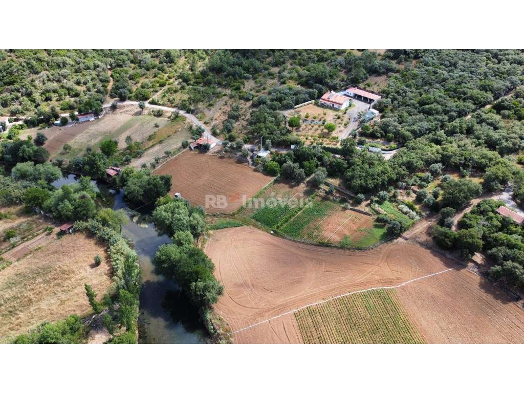 Terreno à beira rio com 946m² - Sobreirinho, Tomar - Grande imagem: 4/34