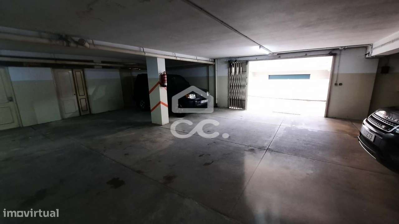 Apartamento T3+1 situado na zona da Levada, em Rio Tinto, Gondomar-23