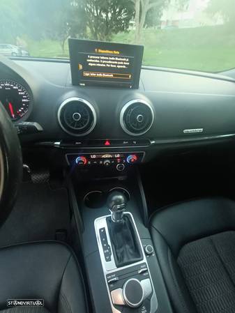 Audi A3 2.0 TDI quattro S tronic - 17