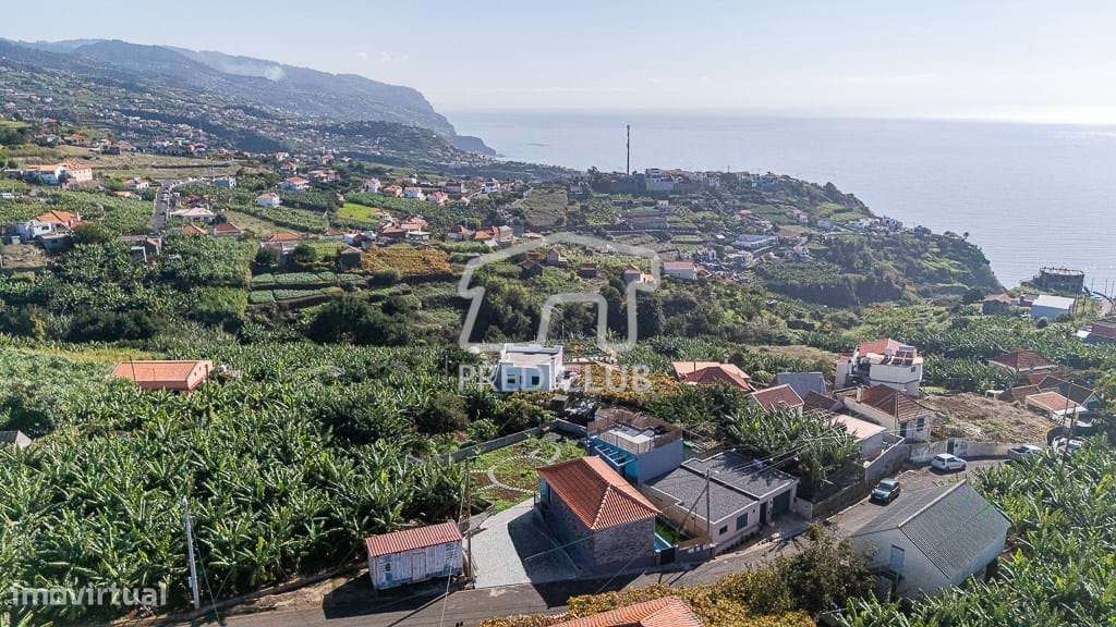 Moradia com 3 Apartamentos Independentes  - Ponta do Sol-41