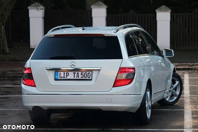 Mercedes-Benz Klasa C 180 T Kompressor Automatik BlueEFFICIENCY Avantgarde - 21