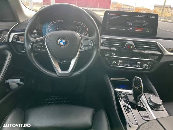 BMW Seria 5 520d MHEV - 14